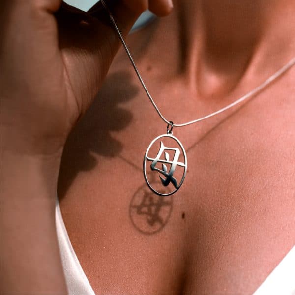 Japanese Kanji “Mother” Pendant Necklace, Love Symbol Jewelry, Meaningful Gift for Mom