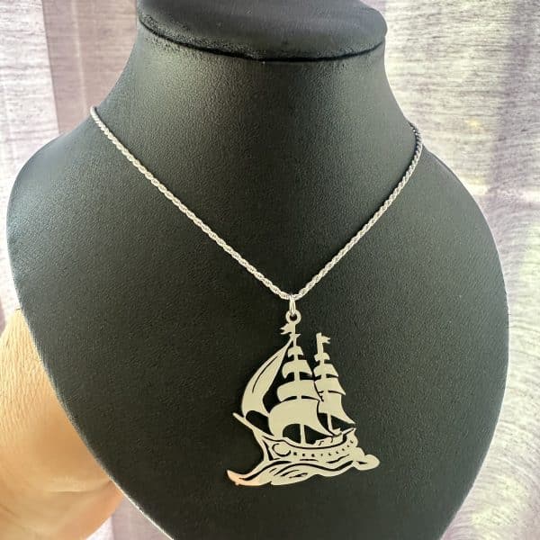 Sailboat Necklace for Men – Nautical Boat Pendant, Gift for Him, Sailing & Beach Lover Jewelry